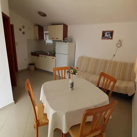 Appartamento Lorento No3 *